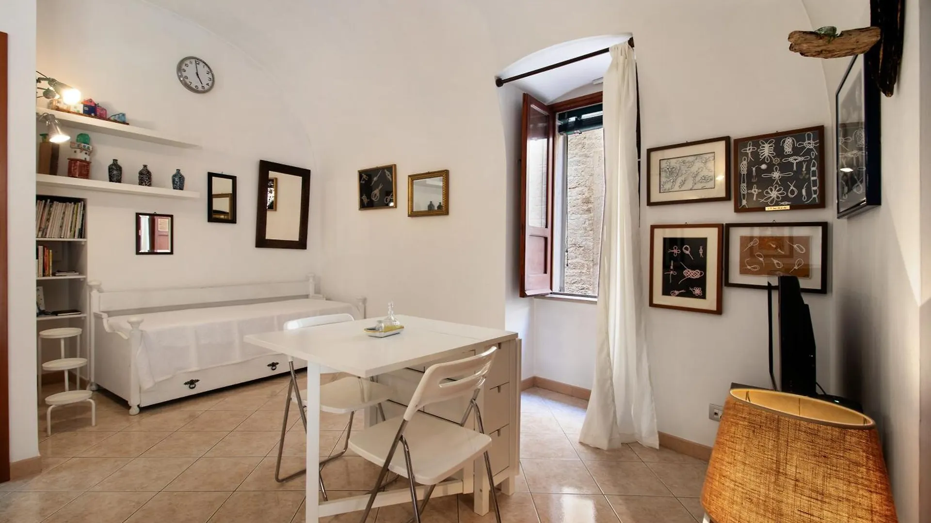Home Sweet Home Giovinazzo Italy